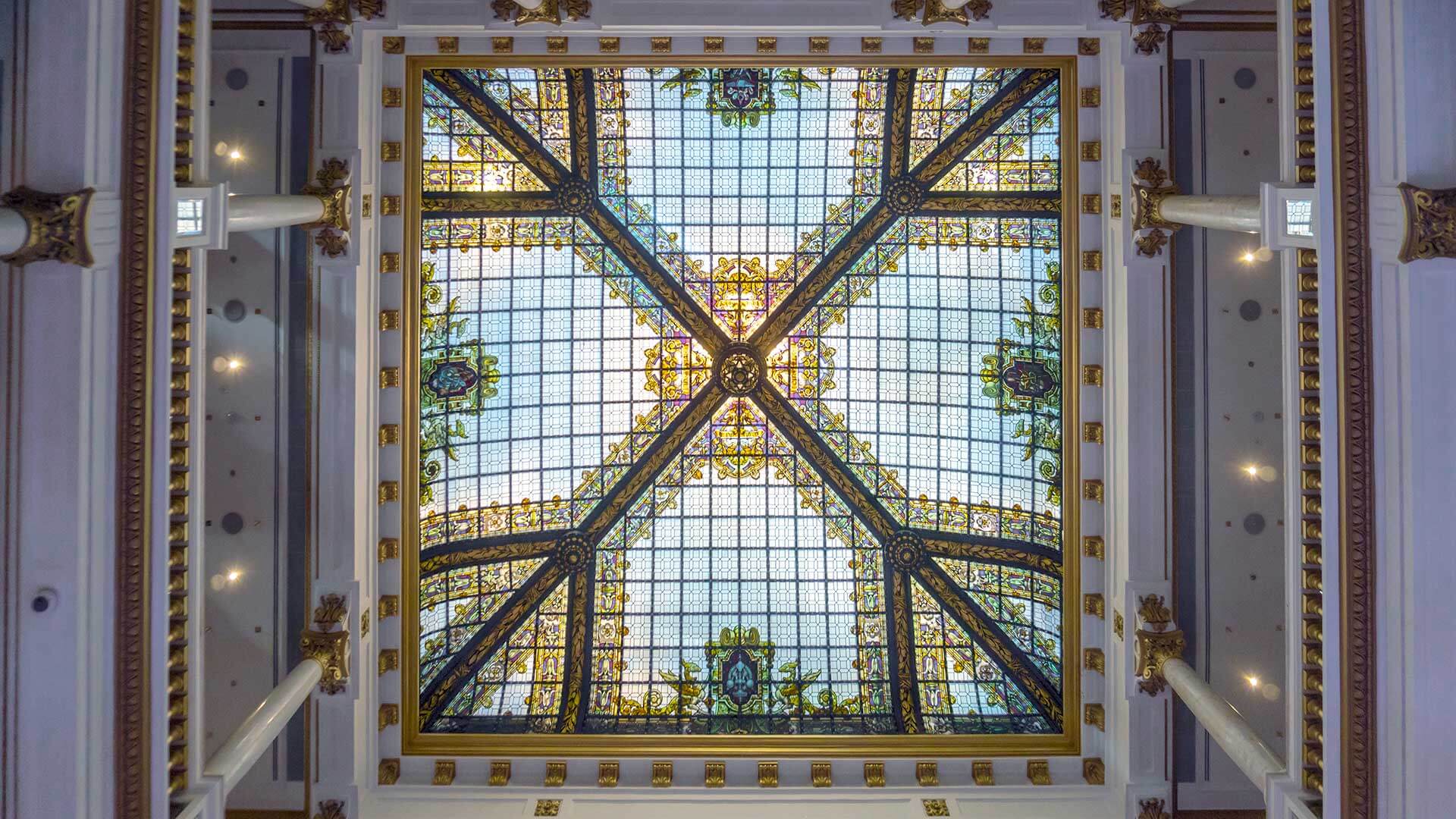 Vidriera Maumejean del Casino Gran Vía de Madrid