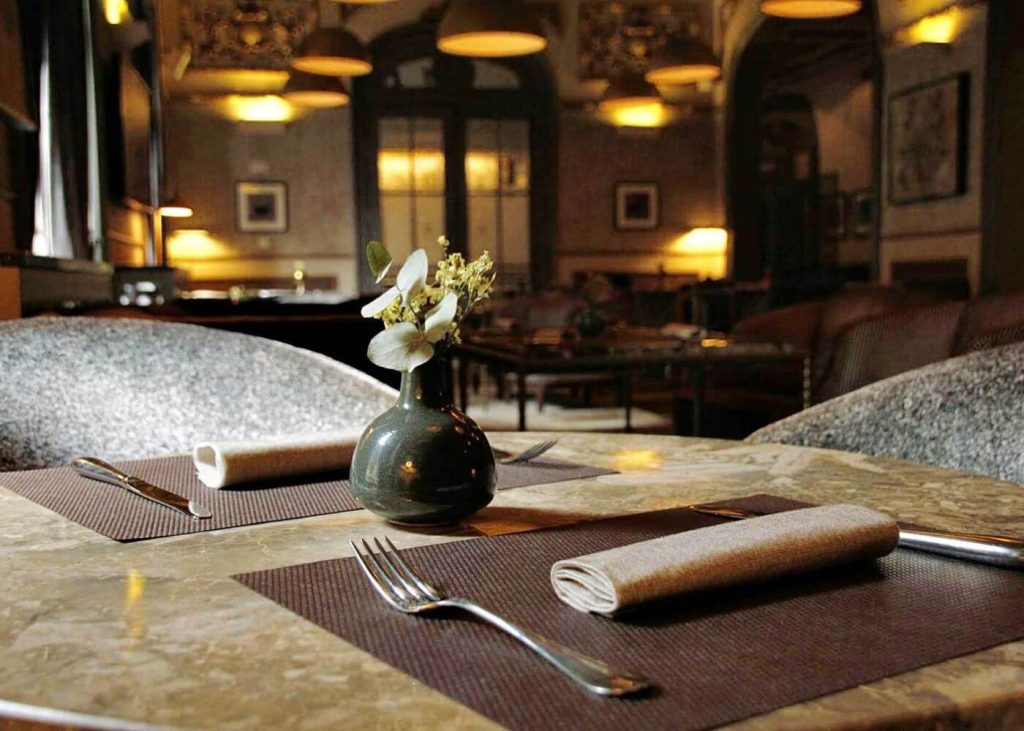 Mesa preparada en el Restaurante Círculo Mercantil Madrid